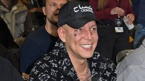 Montanablack Zähne: Die Geschichte von alten Zähnen zu einem neuen Lächeln montanablack zähne